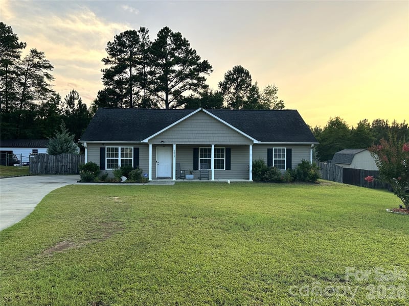 5071 Sedgefield Drive, Lancaster, SC - 3 beds, 2 baths, 1,510 sqft - $337,000
