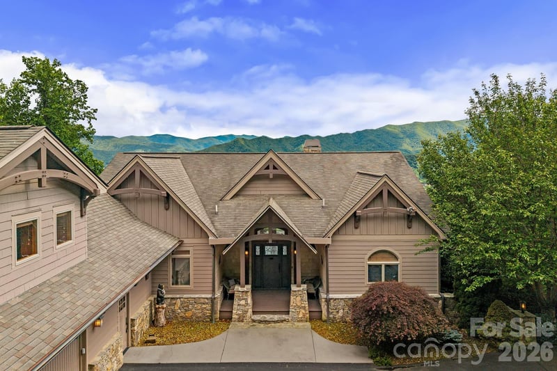 241 Glen Eagle Drive, Waynesville, NC - 3 beds, 4.5 baths, 4,931 sqft - $2,000,000