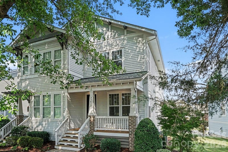 734 Waterscape Court, Rock Hill, SC - 3 beds, 2.5 baths, 1,918 sqft - $320,000