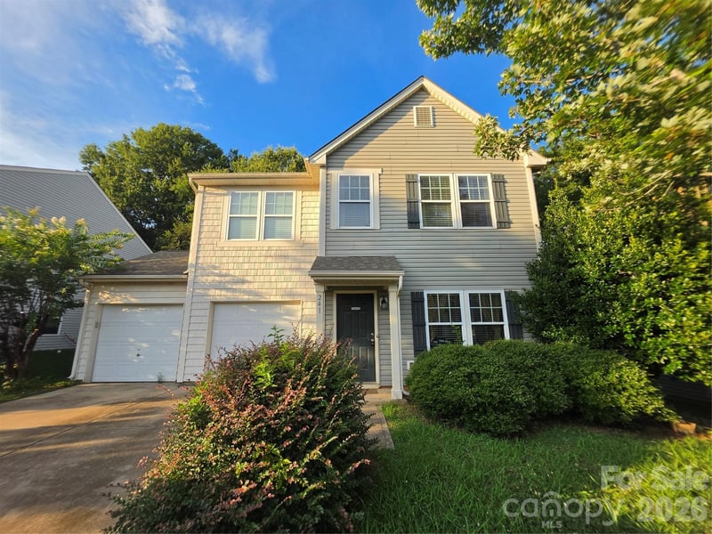 241 Ashcake Court, York, SC - 3 beds, 2.5 baths, 2,280 sqft - $320,000