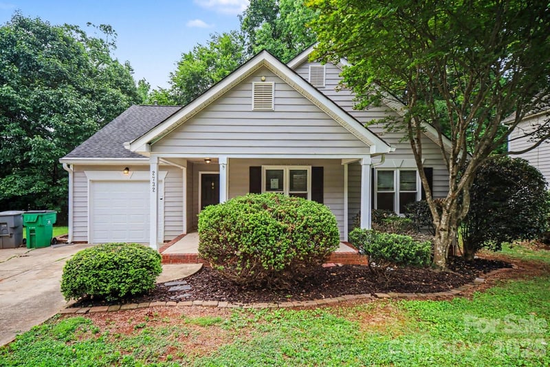 2732 Black Walnut Lane, Charlotte, NC - 3 beds, 2 baths, 1,340 sqft - $299,000