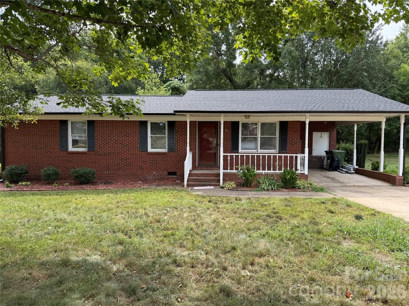 315 Southglenn Drive, Shelby, NC - 3 beds, 1 bath, 1,156 sqft - $225,000