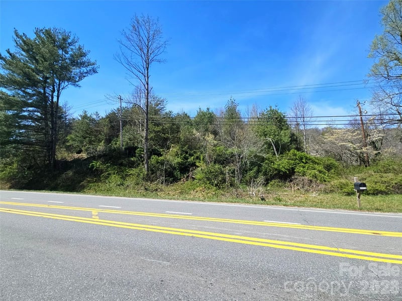 99999 US 19E Highway, Spruce Pine, NC -  - $200,000