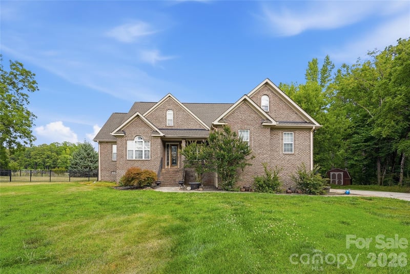3724 Anderson Mountain Road, Maiden, NC - 4 beds, 3 baths, 2,572 sqft - $574,999