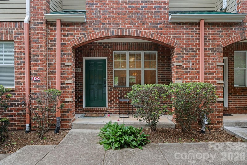 222 S Torrence Street Apt 80, Charlotte, NC - 2 beds, 2.5 baths, 1,222 sqft - $435,000