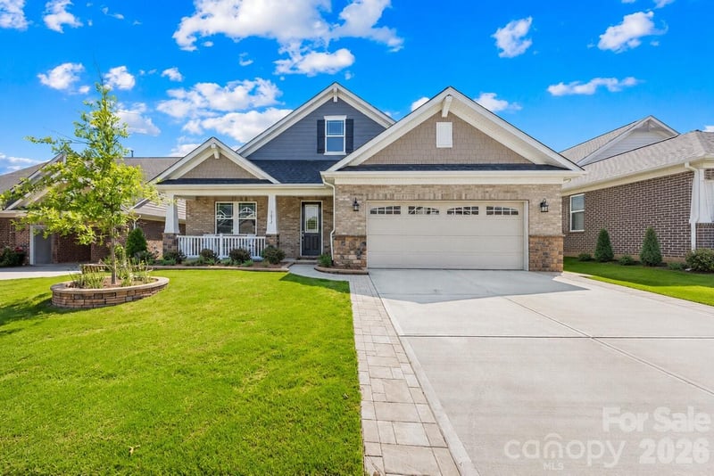 9612 Liberty Hill Drive, Mint Hill, NC - 3 beds, 3.5 baths, 2,368 sqft - $620,000