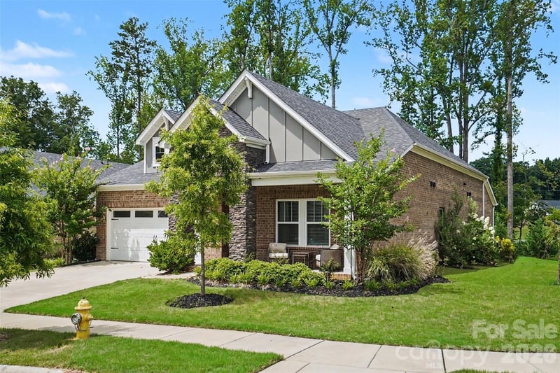 4004 Leyland Court, Charlotte, NC - 3 beds, 2.5 baths, 2,099 sqft - $540,000
