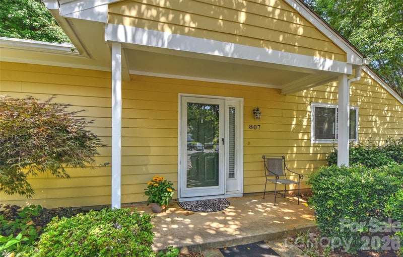 807 Sardis Cove Drive, Charlotte, NC - 1 bed, 1 bath, 798 sqft - $217,000
