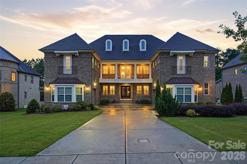 1016 Ladera Drive, Waxhaw, NC - 5 beds, 5.5 baths, 5,705 sqft - $2,250,000