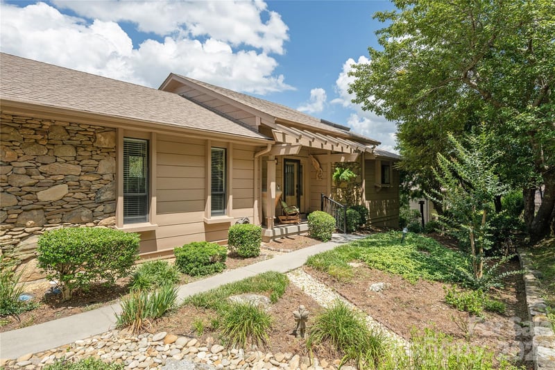 159 Country Ridge Road, Hendersonville, NC - 3 beds, 2.5 baths, 2,400 sqft - $449,000