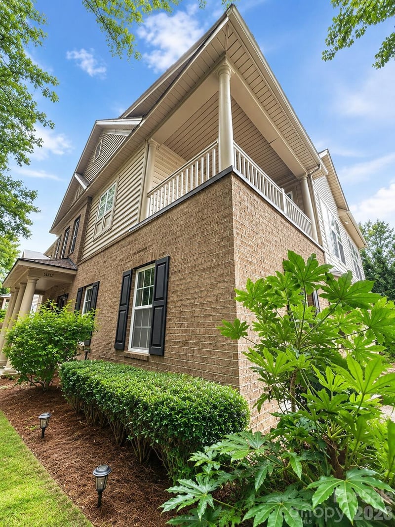 14712 Vernazza Place Apt 1A, Charlotte, NC - 2 beds, 2 baths, 1,192 sqft - $310,000