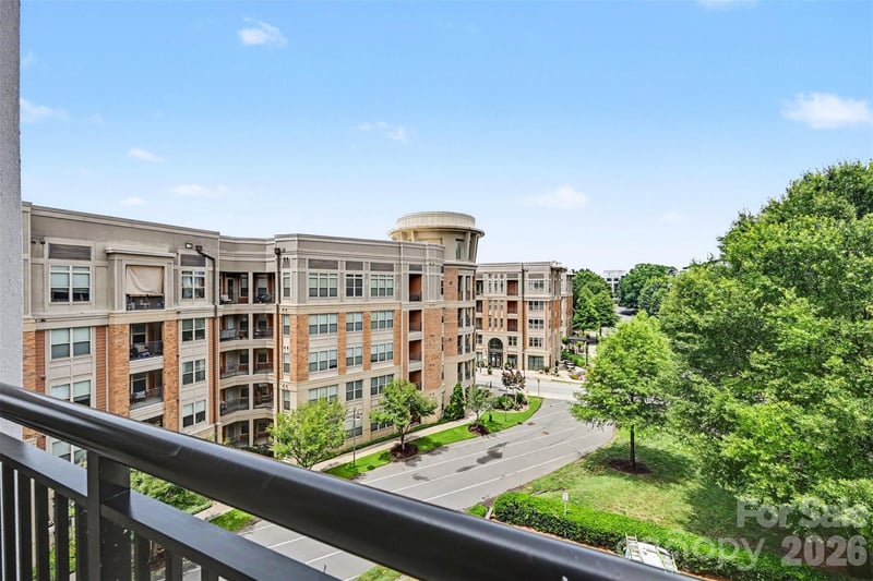 4620 Piedmont Row Drive Apt 418, Charlotte, NC - 1 bed, 1 bath, 840 sqft - $270,000