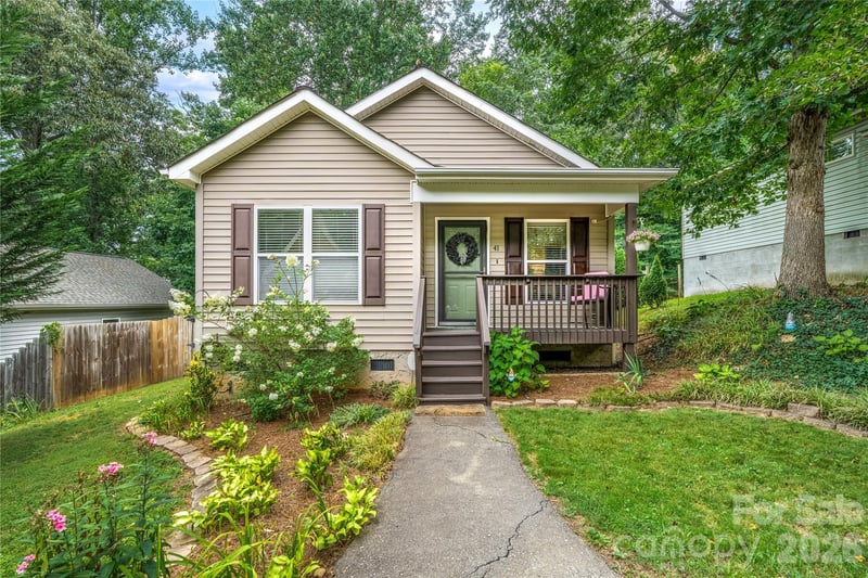 41 Wilmington Street, Asheville, NC - 3 beds, 2 baths, 1,051 sqft - $385,000