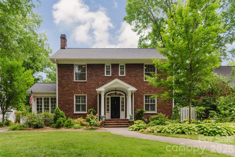 1825 Dilworth Road W, Charlotte, NC - 4 beds, 3.5 baths, 2,175 sqft - $1,525,000