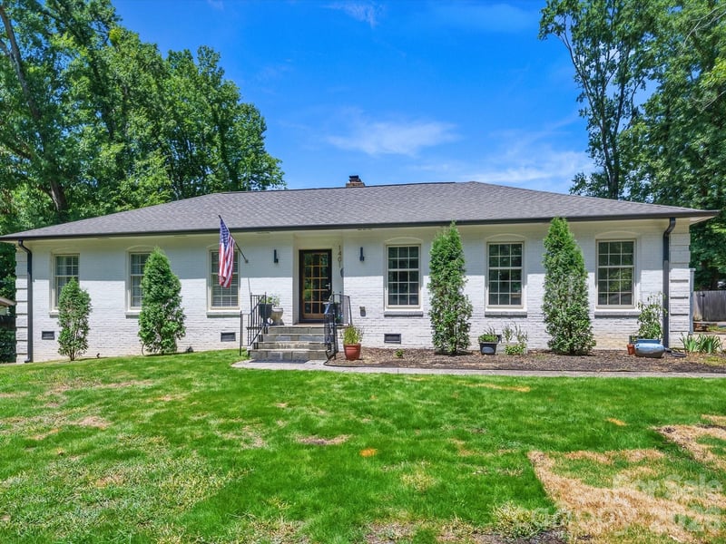 1401 Worcaster Place, Charlotte, NC - 3 beds, 2 baths, 1,830 sqft - $819,000
