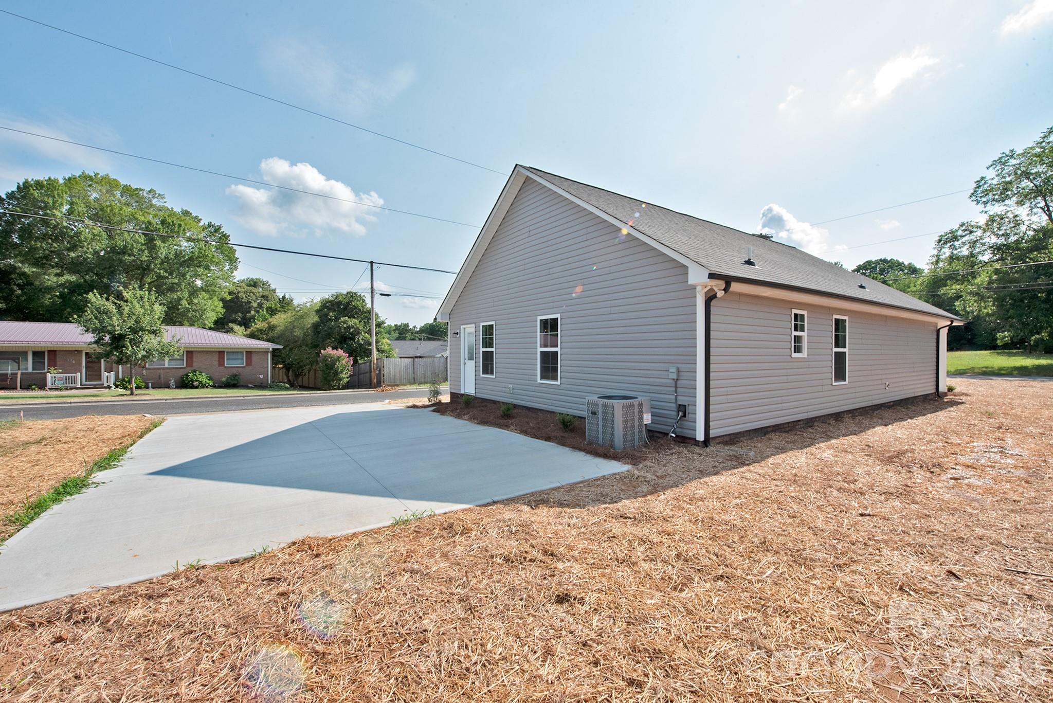 135 Beaver Street, Landis, NC. property listing photo