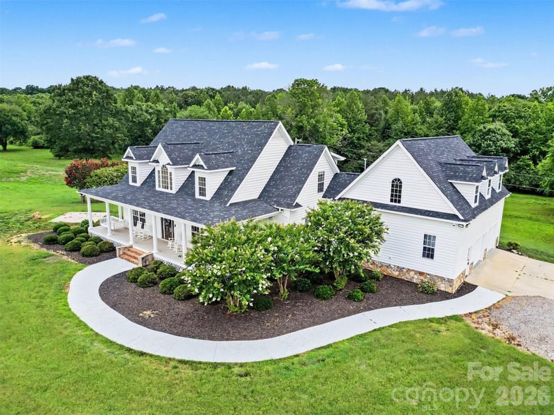 940 Wade Funderburk Road, Pageland, SC - 3 beds, 3 baths, 3,560 sqft - $1,395,000