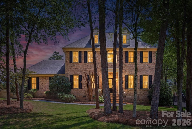 12308 Headquarters Farm Road, Charlotte, NC - 4 beds, 2.5 baths, 2,826 sqft - $600,000
