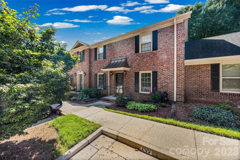 245 Pointe Circle, Rock Hill, SC - 2 beds, 2 baths, 1,247 sqft - $250,000