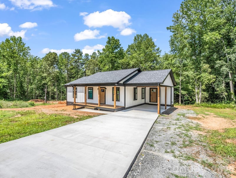 314 Maryland Drive Apt 61, Forest City, NC - 3 beds, 2 baths, 1,075 sqft - $280,000