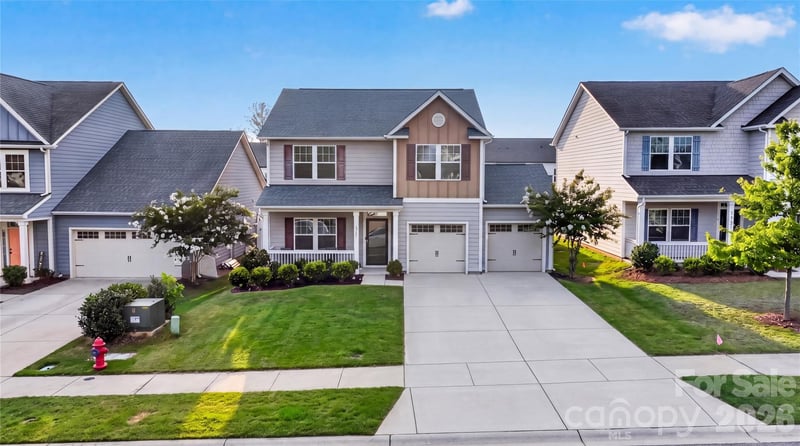 5137 Thomasville Drive Apt 166, Belmont, NC - 3 beds, 2.5 baths, 2,090 sqft - $420,000