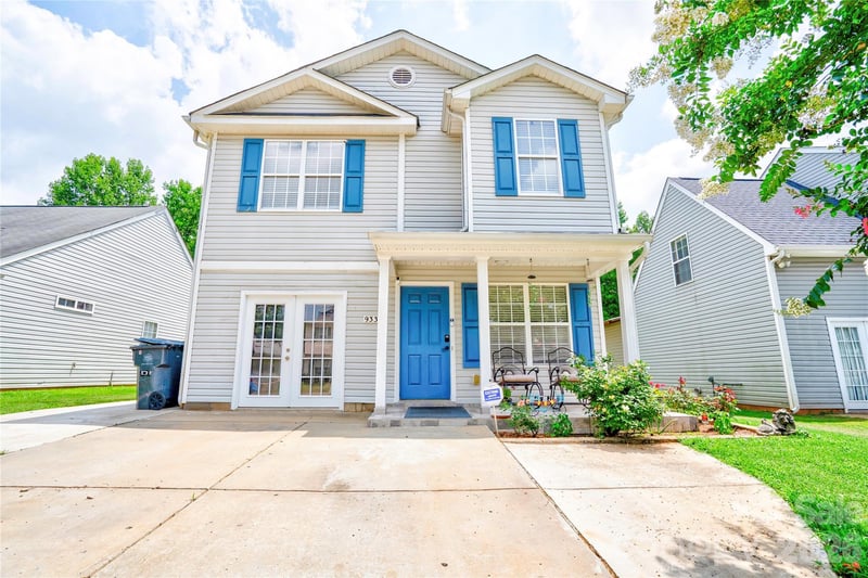 9336 Dewey Drive, Charlotte, NC - 3 beds, 2.5 baths, 1,582 sqft - $339,000