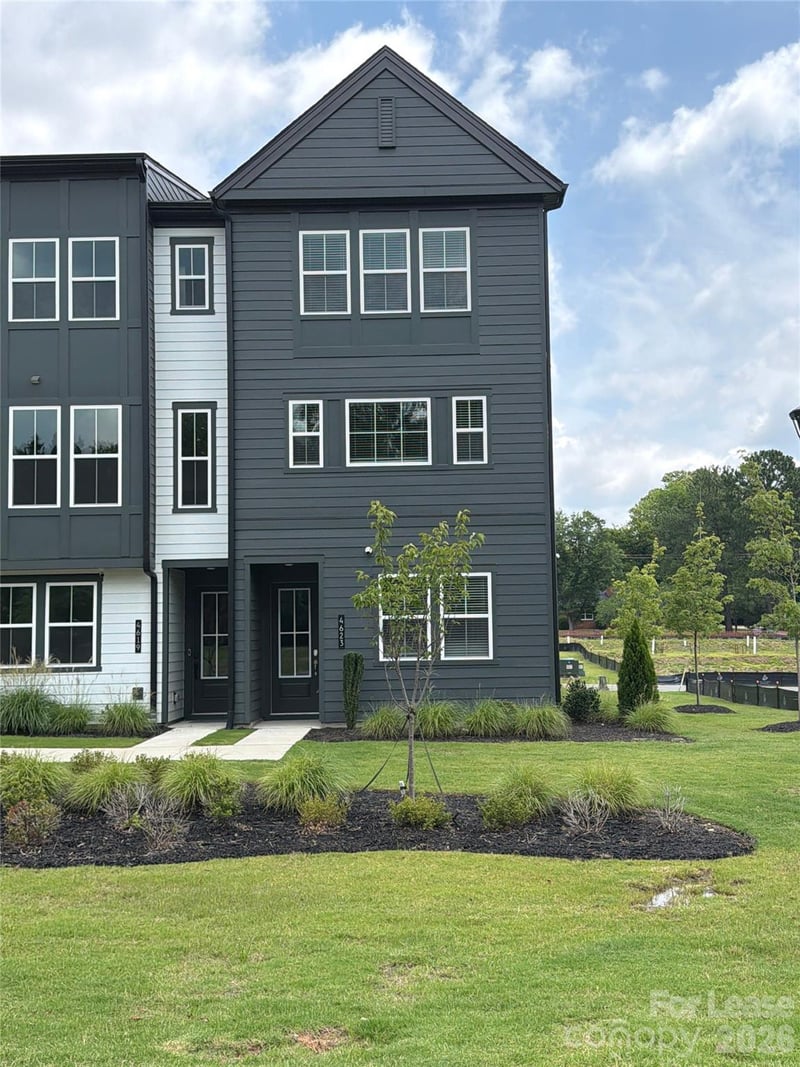 4623 Swan Meadow Lane, Charlotte, NC - 4 beds, 3.5 baths, 2,096 sqft - $2,950