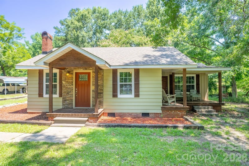 7193 Kershaw Camden Highway, Kershaw, SC - 3 beds, 1 bath, 1,053 sqft - $249,000