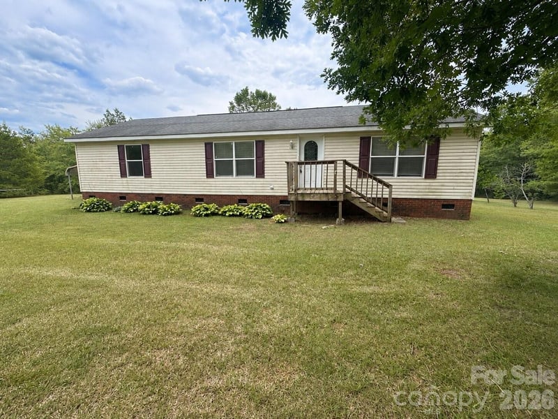4506 Logging Road, Lancaster, SC - 3 beds, 2 baths, 1,600 sqft - $219,900