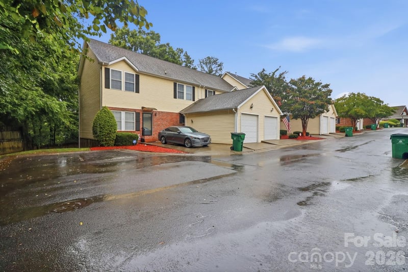 4311 Laurel Hill Lane, Charlotte, NC - 3 beds, 2.5 baths, 1,512 sqft - $335,000