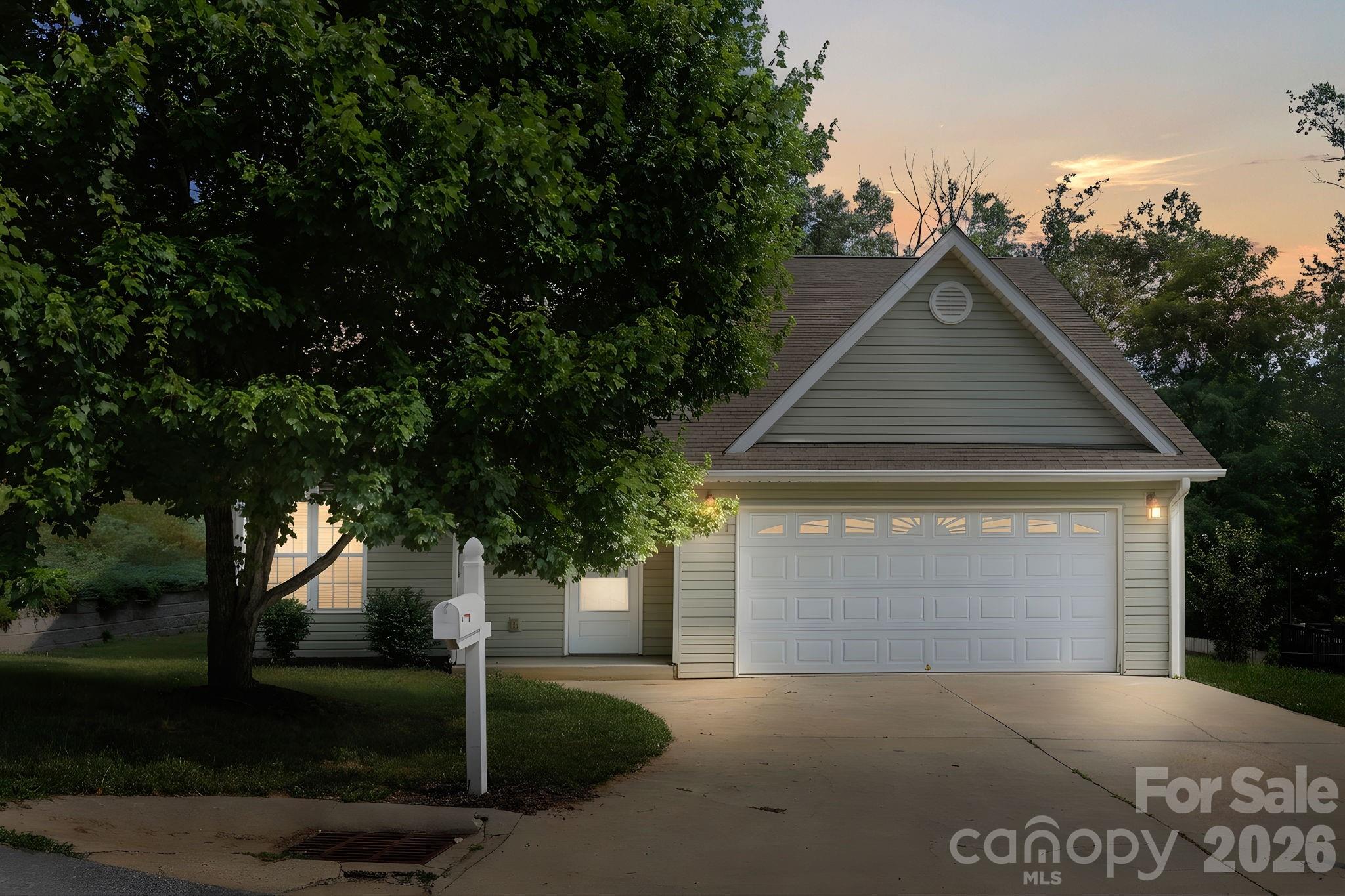 50 Ridgeland Lane, Asheville, NC. property listing photo