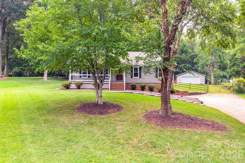 7400 Sample Road, Huntersville, NC - 3 beds, 2 baths, 2,058 sqft - $595,000