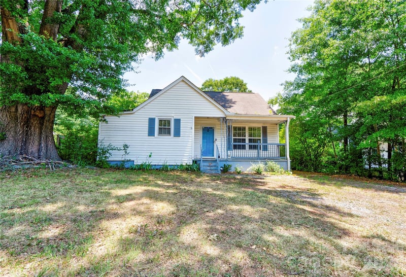 811 Kings Road, Shelby, NC - 3 beds, 2 baths, 1,223 sqft - $175,000