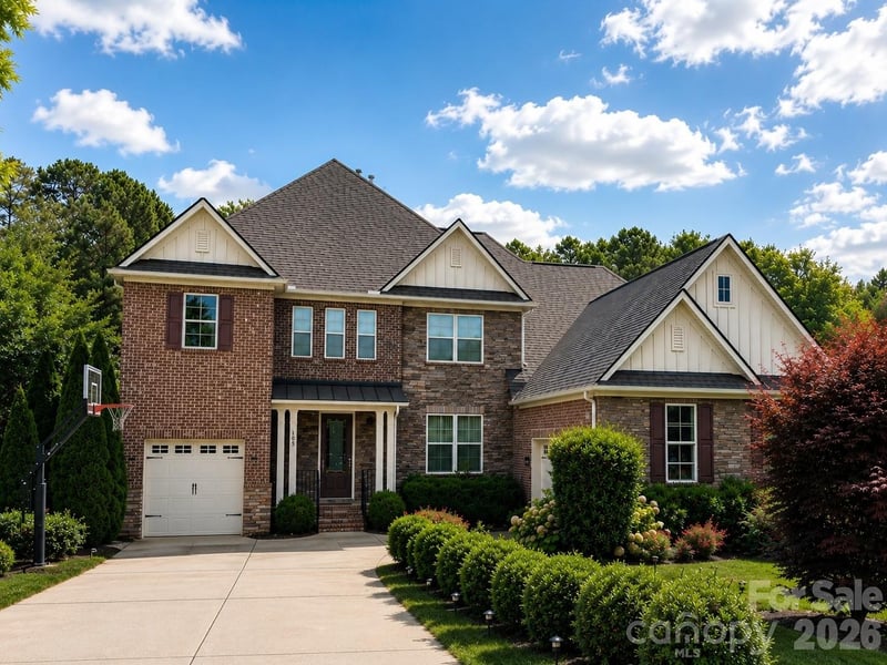 105 Highclere Drive, Waxhaw, NC - 5 beds, 4.5 baths, 4,689 sqft - $1,350,000