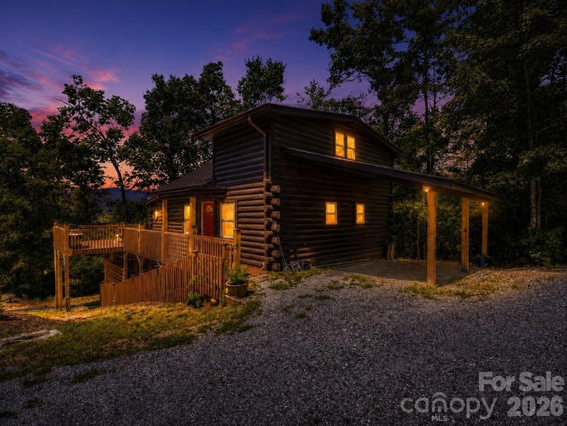 180 Mountain Ridge Drive, Lake Lure, NC - 3 beds, 1.5 baths, 1,035 sqft - $325,000