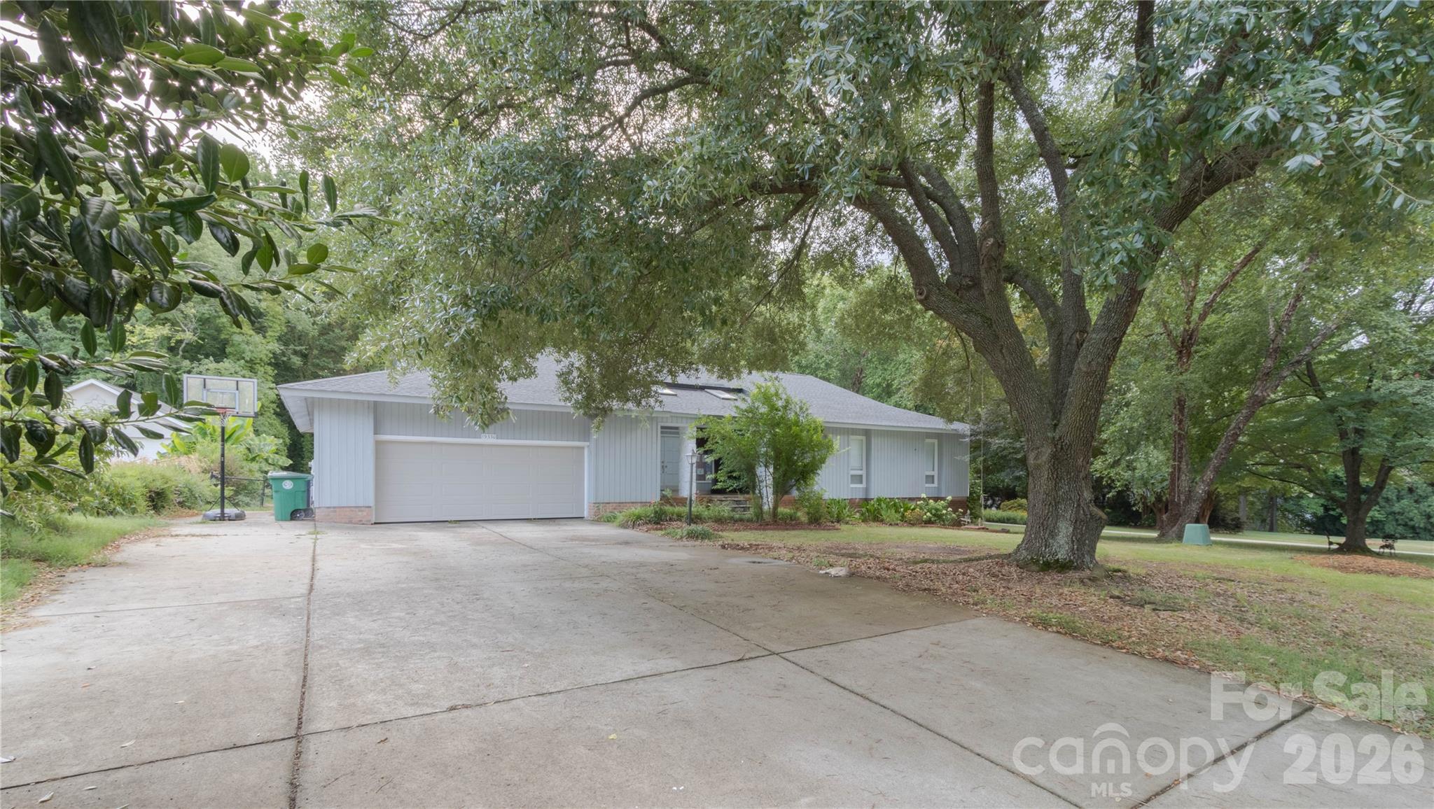 19330 Yachtman Drive, Cornelius, NC. property listing photo