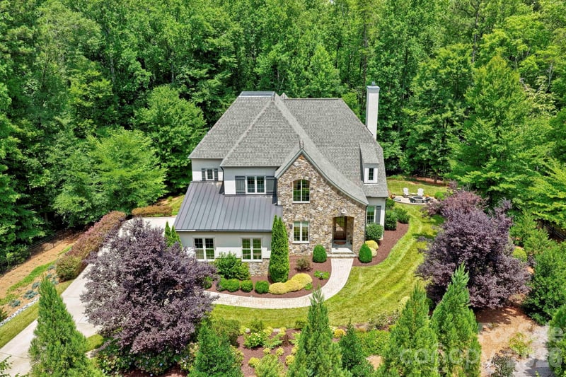 10530 Sweetleaf Place, Charlotte, NC - 4 beds, 3.5 baths, 4,288 sqft - $1,798,000