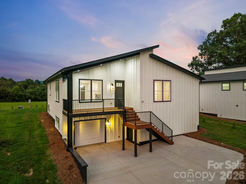 27 Klimovych Road, Hendersonville, NC - 3 beds, 2.5 baths, 1,785 sqft - $499,500