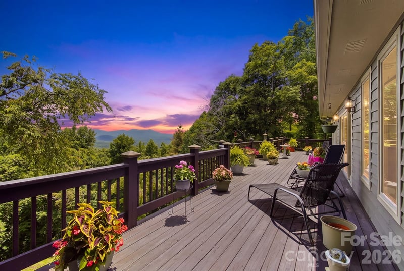 112 Windy Gap Road, Asheville, NC - 3 beds, 3 baths, 2,055 sqft - $875,000