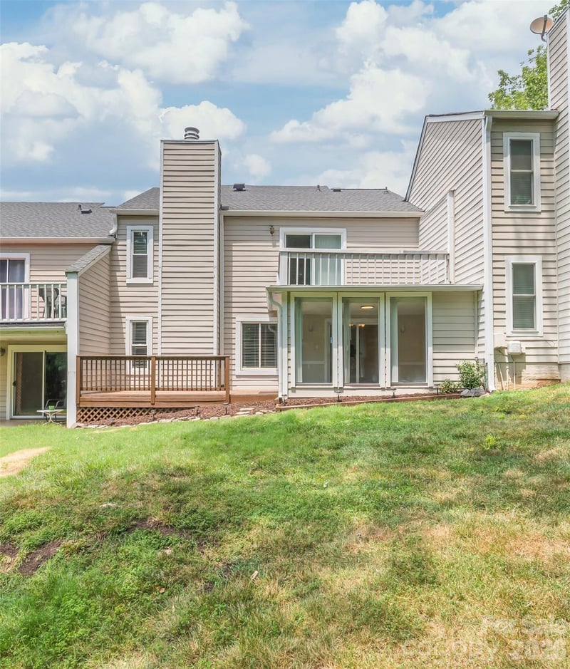 8410 Cricket Lake Drive, Charlotte, NC - 3 beds, 2.5 baths, 1,822 sqft - $367,000