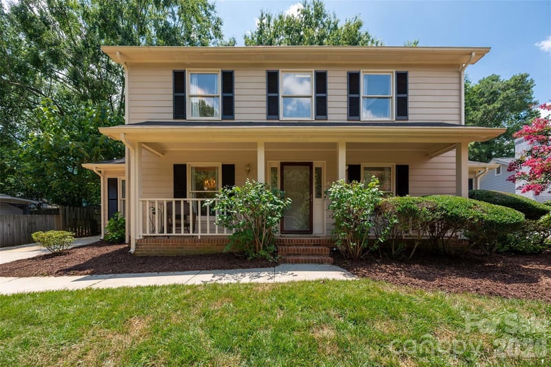 9112 Winter Moss Court, Charlotte, NC - 3 beds, 2.5 baths, 1,810 sqft - $350,000