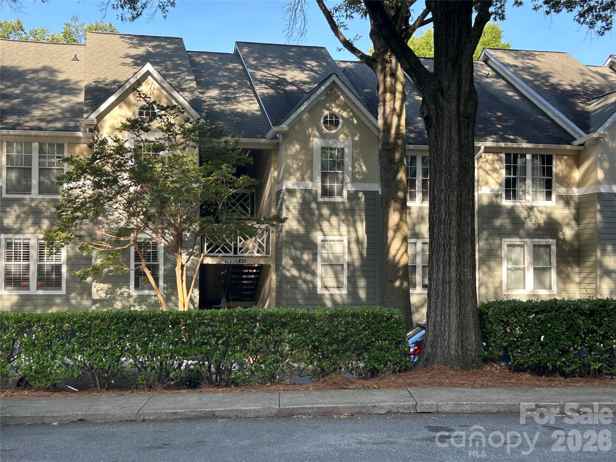 19901 Henderson Road B, Cornelius, NC. property listing photo