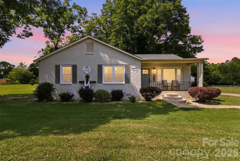 4558 Titman Road, Gastonia, NC - 3 beds, 1 bath, 1,631 sqft - $394,900