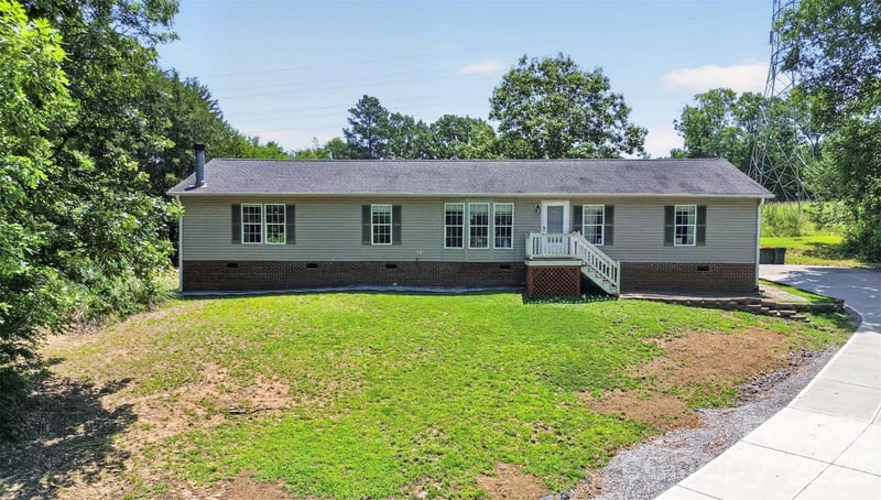 602 Timberwood Drive, Fort Mill, SC - 3 beds, 2 baths, 1,987 sqft - $399,000