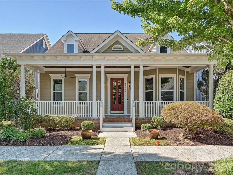 21816 Chapel Way, Cornelius, NC - 3 beds, 2.5 baths, 2,477 sqft - $759,000