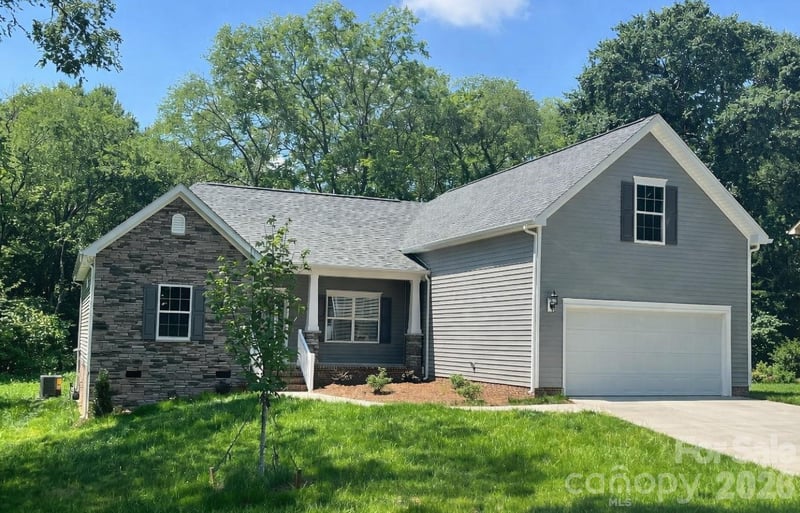 5807 Monticello Drive NW, Concord, NC - 4 beds, 3.5 baths, 2,305 sqft - $617,500