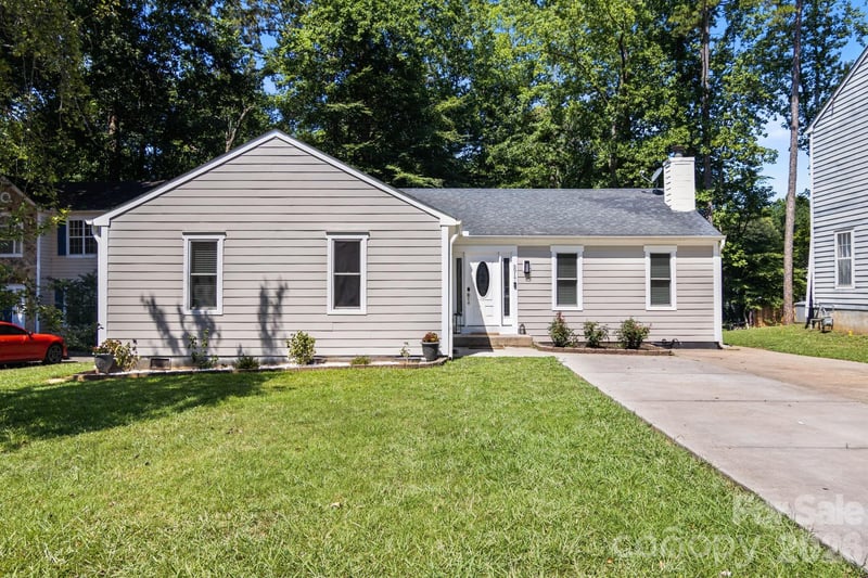 5917 Black Bear Court, Charlotte, NC - 3 beds, 2 baths, 1,440 sqft - $325,000
