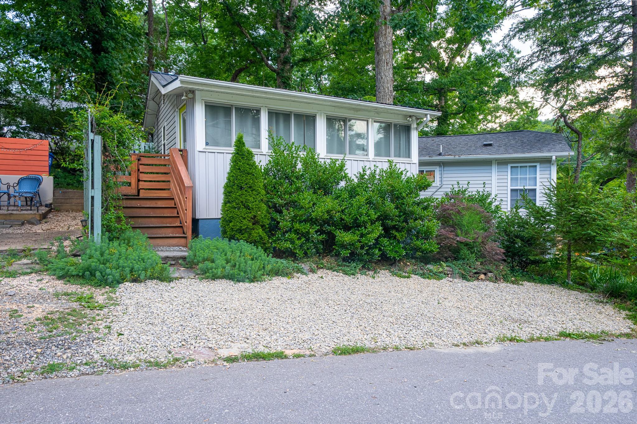 24 Rhododendron Drive, Asheville, NC. property listing photo