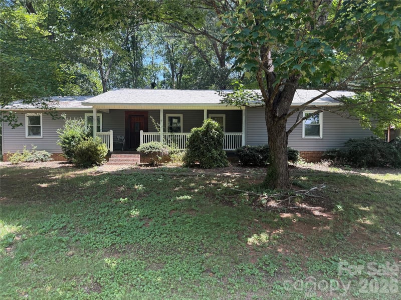 121 Brady Circle Road, Statesville, NC - 3 beds, 2 baths, 1,500 sqft - $199,500