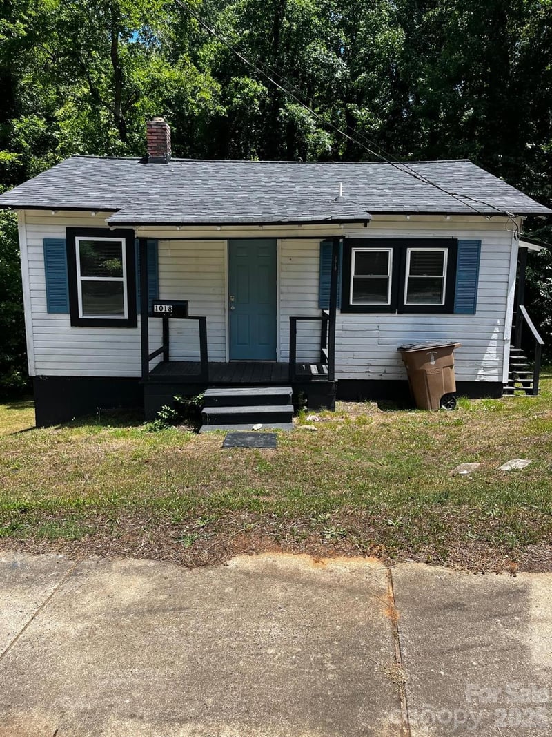 1018 Frederick Street, Shelby, NC - 3 beds, 2 baths, 624 sqft - $139,000